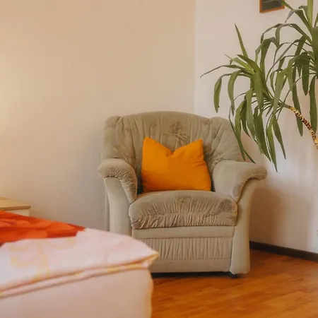 Sylvias Nr2 Apartment